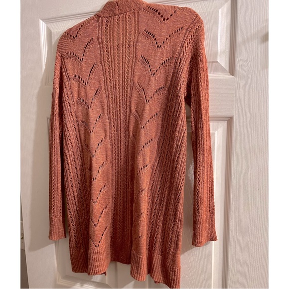 💫Republic brand Knit Crochet Long Sleeve Coral Color Cardigan Sweater (L)💫 - Picture 2 of 6